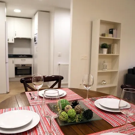 Apartamento Plaza Monterrey Parking Opcional By Salamancavacacional *