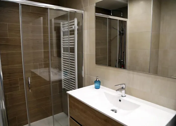 Plaza Monterrey Parking Opcional By Salamancavacacional *